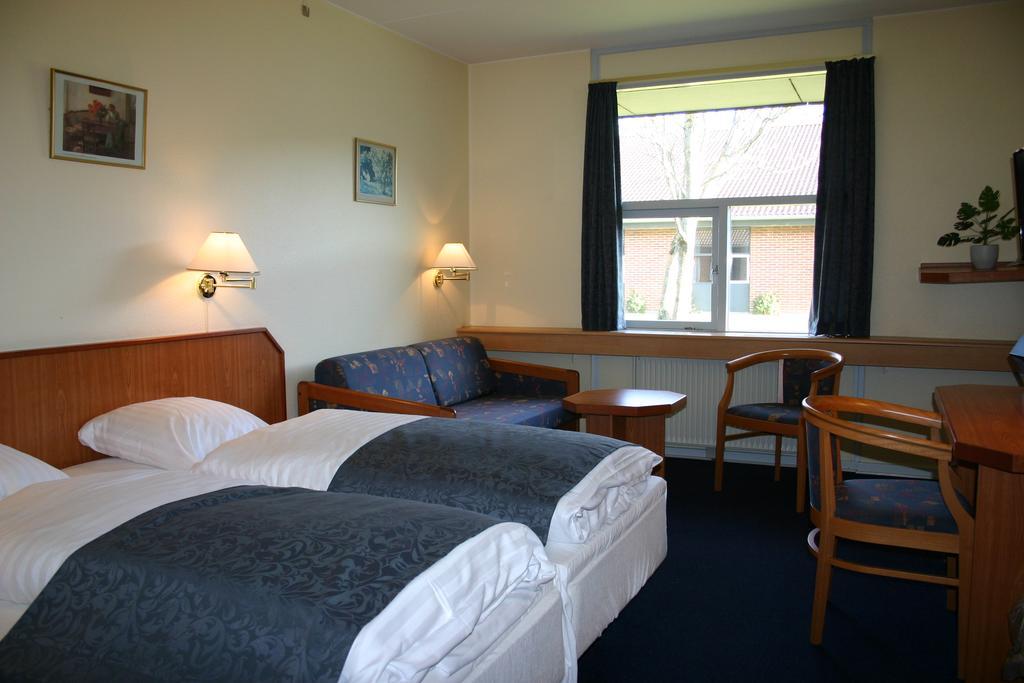 Hotel Lynggaarden Herning Ngoại thất bức ảnh